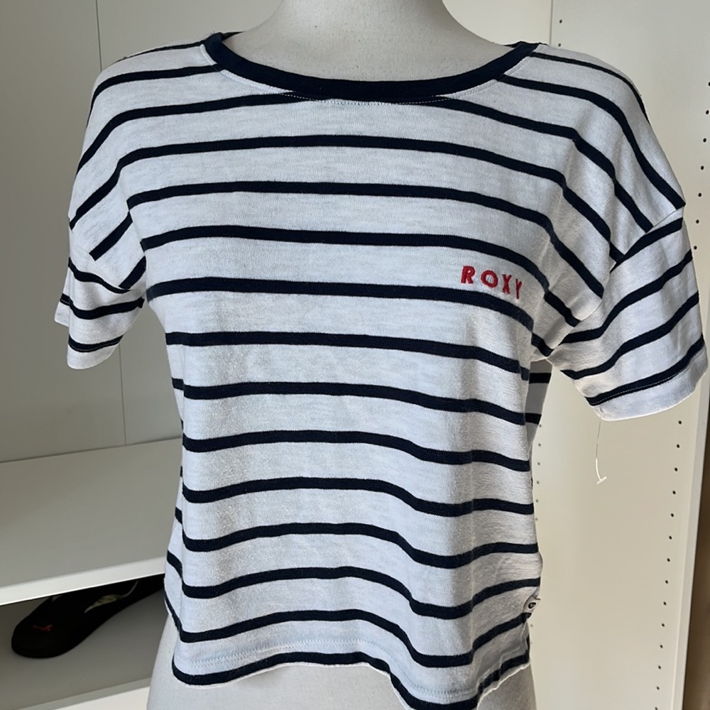 Roxy tops